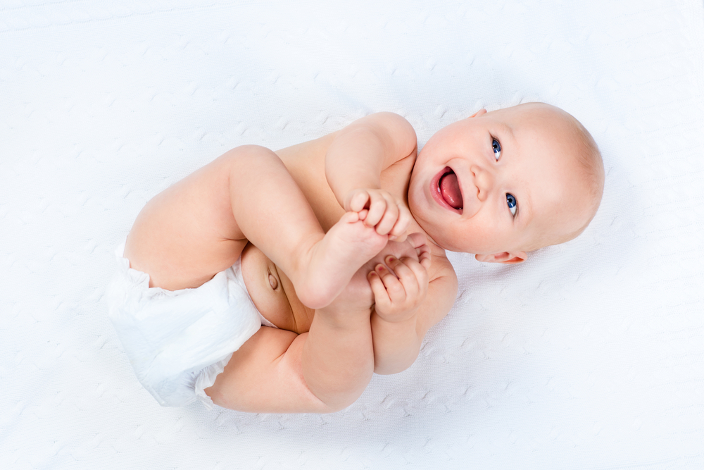 赤ちゃんはなぜ笑う？笑顔のメカニズムと赤ちゃんを笑わせる方法